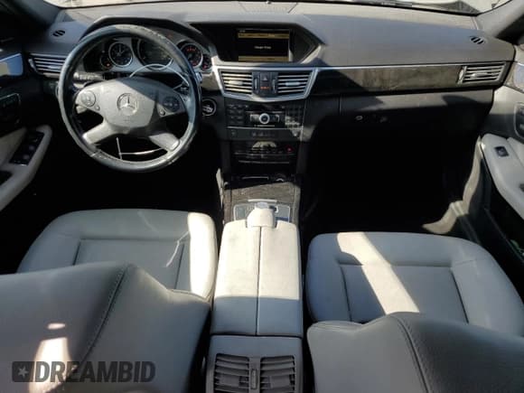 ✅ 2011 Mercedes-Benz E 350 Sport • VIN: WDDHF5GB8BA354101 • Лот: 91673885. Опубликован ранее на Copart с пробегом 123 220 миль. Бесплатный доступ к архиву аукционных продаж из США и подробный отчёт об истории автомобиля на DreamBid. Изображение 8.