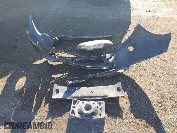 ✅ 2014 Toyota Corolla L • VIN: 2T1BURHE0EC193619 • Lot: 43382033. Wystawiony na IAAI z przebiegiem 191 774 mil. Bezpłatny archiwum sprzedaży aukcyjnych z USA i szczegółowy raport historii pojazdu na DreamBid. Zdjęcie 12.