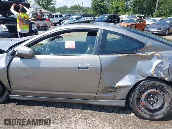 ✅ 2006 Acura RSX Type S • VIN: JH4DC53016S007598 • Лот: 42792213. Опубликован ранее на IAAI с пробегом 174 137 миль. Бесплатный доступ к архиву аукционных продаж из США и подробный отчёт об истории автомобиля на DreamBid. Изображение 14.