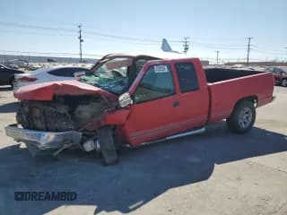 ✅ 1994 Chevrolet Silverado 2500 • VIN: 2GCFK29KXR1311165 • Lot: 63323395. Wystawiony na Copart z przebiegiem 203 177 mil. Bezpłatny archiwum sprzedaży aukcyjnych z USA i szczegółowy raport historii pojazdu na DreamBid. Zdjęcie 1.