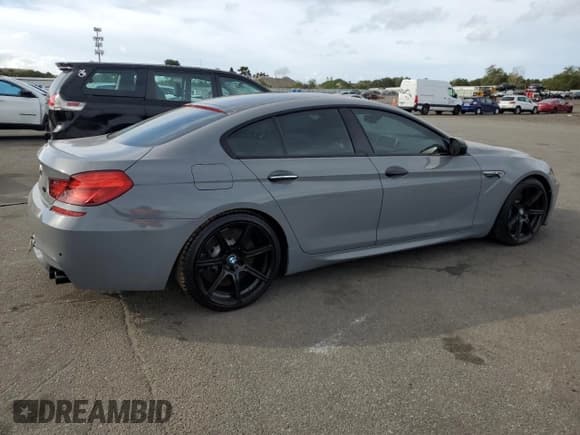 ✅ 2015 BMW M6 • VIN: WBS6C9C58FD467819 • Lot: 70903944. Wystawiony na Copart z przebiegiem 85 596 mil. Bezpłatny archiwum sprzedaży aukcyjnych z USA i szczegółowy raport historii pojazdu na DreamBid. Zdjęcie 3.