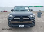 ✅ 2021 Toyota 4Runner Nightshade • VIN: JTEJU5JRXM5905949 • Lot: 41606312. Wystawiony na IAAI z przebiegiem 15 930 mil. Bezpłatny archiwum sprzedaży aukcyjnych z USA i szczegółowy raport historii pojazdu na DreamBid. Zdjęcie 13.