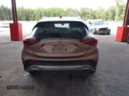 ✅ 2018 Infiniti QX30 Premium • VIN: SJKCH5CR9JA045623 • Lot: 43009819. Wystawiony na IAAI z przebiegiem 132 131 mil. Bezpłatny archiwum sprzedaży aukcyjnych z USA i szczegółowy raport historii pojazdu na DreamBid. Zdjęcie 17.