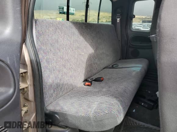 2001 Dodge 1500 с VIN 3B7HF13Z91M271798, выставлен на аукционе Copart как лот 79483774 с пробегом 121 354 миль миль и Списание • Salvage title. История ставок и продаж доступна на DreamBid. Изображение 10.