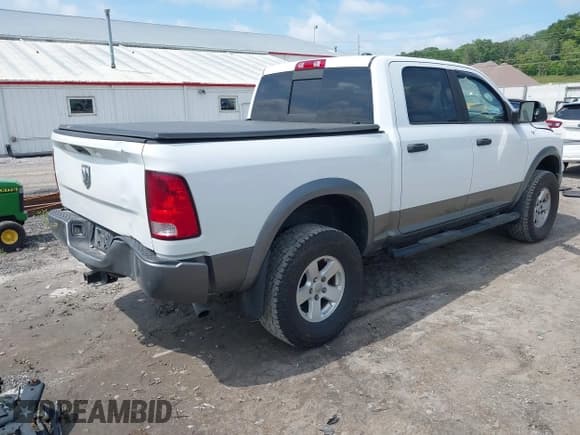 ✅ 2010 Dodge 1500 Sport • VIN: 1D7RV1CT0AS255392 • Lot: 42750191. Wystawiony na IAAI z przebiegiem 118 189 mil. Bezpłatny archiwum sprzedaży aukcyjnych z USA i szczegółowy raport historii pojazdu na DreamBid. Zdjęcie 4.