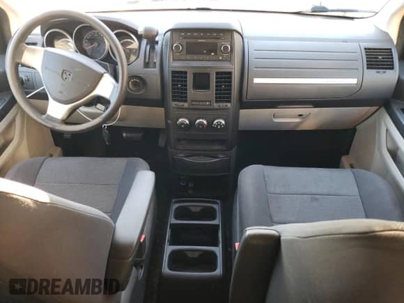 2009 Dodge Grand Caravan SE with VIN 2D8HN44E79R651812, listed as a Copart auction lot 85851955 with 253,916 mi miles and Salvage title. Bid and sale history available at DreamBid. Image 8.