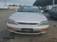 ✅ 1995 Toyota Camry LE • VIN: JT2GK12E4S0086805 • Lot: 45793885. Wystawiony na Copart z przebiegiem 138 015 mil. Bezpłatny archiwum sprzedaży aukcyjnych z USA i szczegółowy raport historii pojazdu na DreamBid. Zdjęcie 5.
