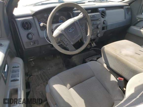 ✅ 2014 Ford F-150 STX • VIN: 1FTFX1EF6EKF62134 • Lot: 64637985. Wystawiony na Copart z przebiegiem 136 126 mil. Bezpłatny archiwum sprzedaży aukcyjnych z USA i szczegółowy raport historii pojazdu na DreamBid. Zdjęcie 8.