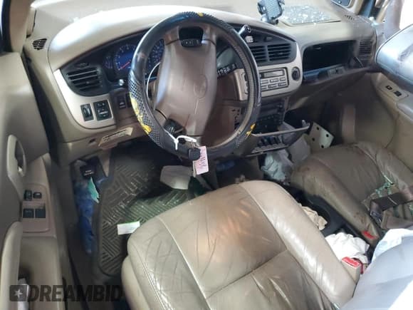 ✅ 2001 Toyota Sienna LE • VIN: 4T3ZF13CX1U407371 • Lot: 70366685. Wystawiony na Copart z przebiegiem 204 621 mil. Bezpłatny archiwum sprzedaży aukcyjnych z USA i szczegółowy raport historii pojazdu na DreamBid. Zdjęcie 8.