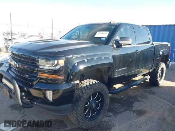 ✅ 2017 Chevrolet Silverado 1500 LT • VIN: 3GCUKREC5HG104512 • Lot: 43486018. Listed on IAAI with 94,188 mi. Free auction sales archive from the USA and detailed vehicle history report at DreamBid. Image 2.
