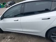 ✅ 2021 Tesla Model 3 Long Range • VIN: 5YJ3E1EB9MF014985 • Lot: 41672208. Wystawiony na IAAI z przebiegiem 52 222 mil. Bezpłatny archiwum sprzedaży aukcyjnych z USA i szczegółowy raport historii pojazdu na DreamBid. Zdjęcie 14.