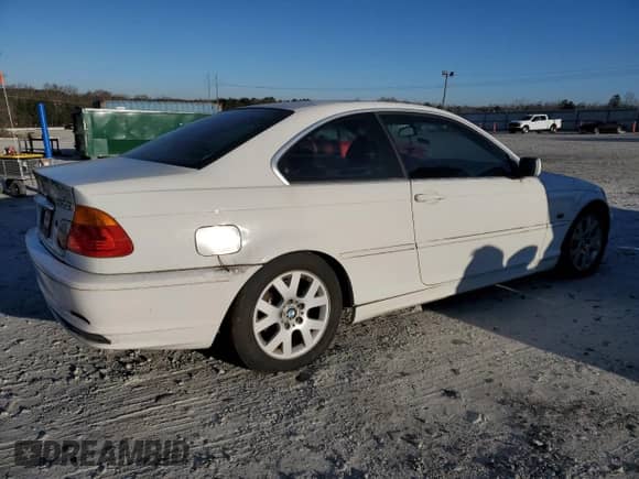 2000 BMW 3 Series 323Ci с VIN WBABM3342YJN88421, выставлен на аукционе Copart как лот 87962185 с пробегом Не указан миль и Списание • Salvage title. История ставок и продаж доступна на DreamBid. Изображение 3.