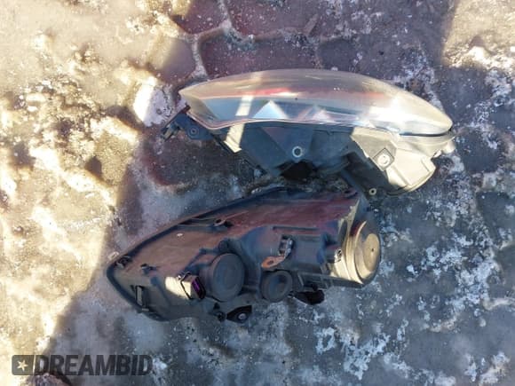 ✅ 2011 Volkswagen Golf GTI PZEV • VIN: WVWFD7AJ5BW191283 • Lot: 41581788. Listed on IAAI with 120,800 mi. Free auction sales archive from the USA and detailed vehicle history report at DreamBid. Image 12.