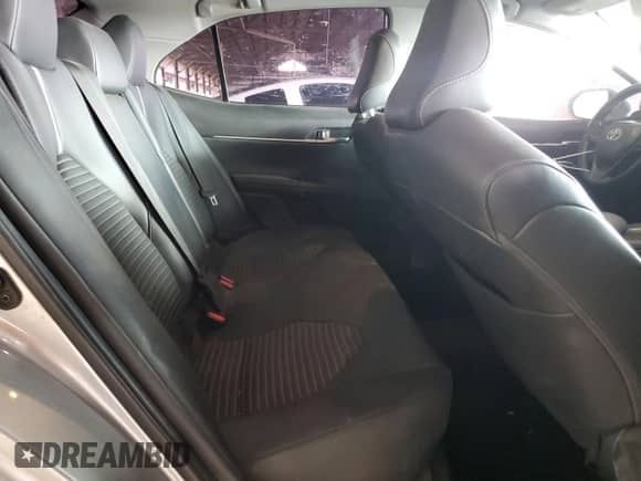 2022 Toyota Camry SE z VIN 4T1G11AK0NU621820, wystawiony jako Copart lot #86604205 z przebiegiem 101 107 mil mil oraz Szkoda całkowita • Salvage title. Historia ofert i sprzedaży dostępna na DreamBid. Obrazek 10.