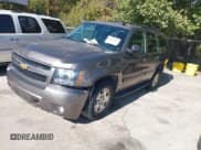 ✅ 2013 Chevrolet Tahoe LT • VIN: 1GNSCBE03DR337582 • Lot: 43650392. Wystawiony na IAAI z przebiegiem Nie podano. Bezpłatny archiwum sprzedaży aukcyjnych z USA i szczegółowy raport historii pojazdu na DreamBid. Zdjęcie 2.