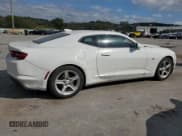 ✅ 2019 Chevrolet Camaro 2LT • VIN: 1G1FD1RX3K0147672 • Lot: 74310974. Wystawiony na Copart z przebiegiem 137 752 mil. Bezpłatny archiwum sprzedaży aukcyjnych z USA i szczegółowy raport historii pojazdu na DreamBid. Zdjęcie 3.