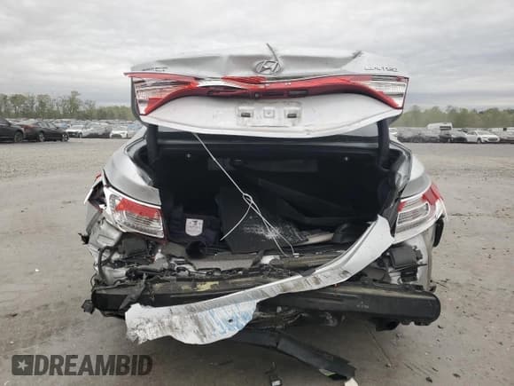 ✅ 2016 Hyundai Azera Limited • VIN: KMHFH4JG6GA518314 • Лот: 53917085. Опубликован ранее на Copart с пробегом 192 713 миль. Бесплатный доступ к архиву аукционных продаж из США и подробный отчёт об истории автомобиля на DreamBid. Изображение 6.