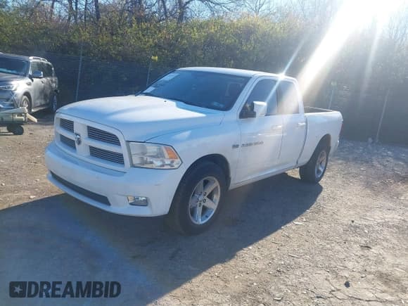 ✅ 2012 Ram 1500 Sport • VIN: 1C6RD7HT9CS115134 • Lot: 43753985. Wystawiony na IAAI z przebiegiem 186 379 mil. Bezpłatny archiwum sprzedaży aukcyjnych z USA i szczegółowy raport historii pojazdu na DreamBid. Zdjęcie 2.