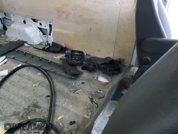 ✅ 2019 Ford Transit • VIN: 1FTYR1YM2KKA42022 • Lot: 44728795. Listed on Copart with 78,579 mi. Free auction sales archive from the USA and detailed vehicle history report at DreamBid. Image 12.