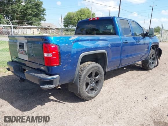 ✅ 2019 GMC Sierra 1500 • VIN: 2GTV2LEC4K1184211 • Лот: 42570210. Опубликован ранее на IAAI с пробегом 81 921 миль. Бесплатный доступ к архиву аукционных продаж из США и подробный отчёт об истории автомобиля на DreamBid. Изображение 4.