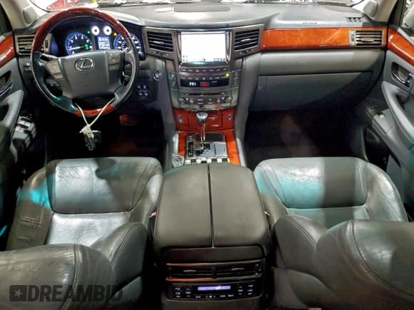 ✅ 2009 Lexus LX 570 • VIN: JTJHY00WX94028584 • Lot: 93940385. Listed on Copart with 212,077 mi. Free auction sales archive from the USA and detailed vehicle history report at DreamBid. Image 8.