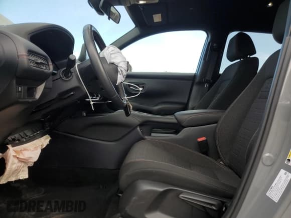 ✅ 2024 Honda HR-V Sport • VIN: 3CZRZ2H59RM781307 • Lot: 90550785. Wystawiony na Copart z przebiegiem 24 000 mil. Bezpłatny archiwum sprzedaży aukcyjnych z USA i szczegółowy raport historii pojazdu na DreamBid. Zdjęcie 7.