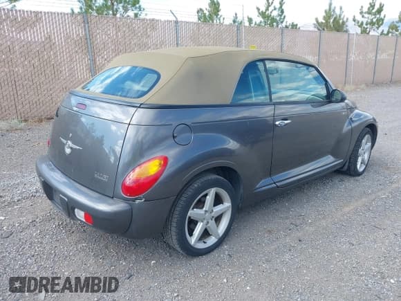 ✅ 2005 Chrysler PT Cruiser GT • VIN: 3C3AY75S05T285894 • Lot: 43133418. Listed on IAAI with 170,985 mi. Free auction sales archive from the USA and detailed vehicle history report at DreamBid. Image 4.