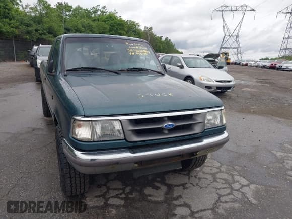 ✅ 1997 Ford Ranger XLT • VIN: 1FTCR14X2VPA66175 • Lot: 42327264. Listed on IAAI with 150,587 mi. Free auction sales archive from the USA and detailed vehicle history report at DreamBid. Image 6.