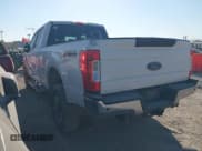 ✅ 2019 Ford F-250 XL • VIN: 1FT7W2BT5KEC49965 • Lot: 43253626. Listed on IAAI with 290,733 mi. Free auction sales archive from the USA and detailed vehicle history report at DreamBid. Image 3.