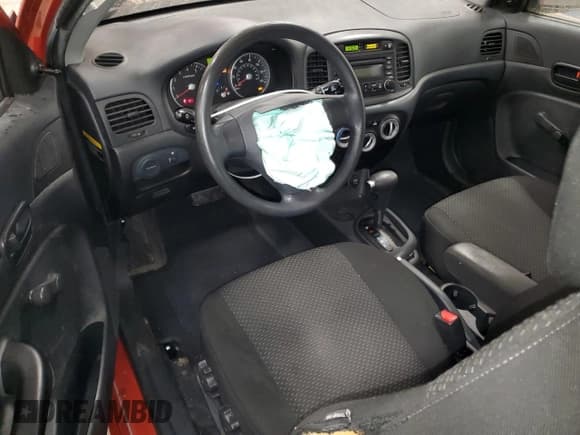 ✅ 2007 Hyundai Accent GS • VIN: KMHCM36C07U019389 • Лот: 47755665. Опубликован ранее на Copart с пробегом 111 345 миль. Бесплатный доступ к архиву аукционных продаж из США и подробный отчёт об истории автомобиля на DreamBid. Изображение 8.