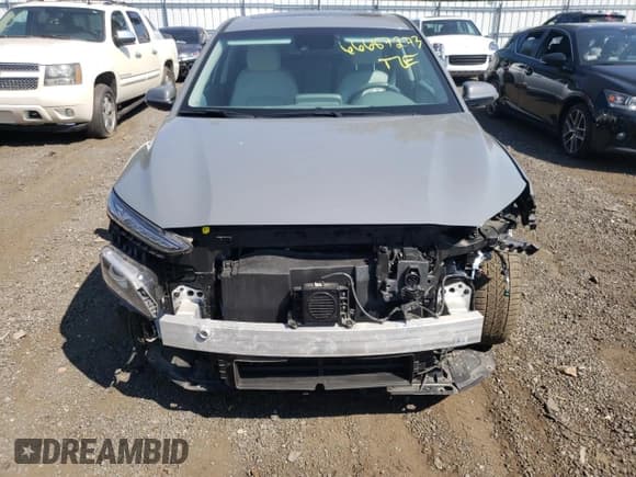 ✅ 2019 Hyundai Kona Limited • VIN: KM8K33AG4KU054941 • Лот: 66687273. Опубликован ранее на Copart с пробегом 51 542 миль. Бесплатный доступ к архиву аукционных продаж из США и подробный отчёт об истории автомобиля на DreamBid. Изображение 5.