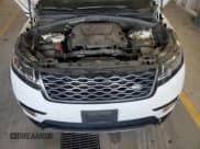 ✅ 2018 Land Rover Range Rover Velar R-Dynamic HSE • VIN: SALYM2RV0JA759043 • Lot: 82174585. Wystawiony na Copart z przebiegiem 71 436 mil. Bezpłatny archiwum sprzedaży aukcyjnych z USA i szczegółowy raport historii pojazdu na DreamBid. Zdjęcie 12.