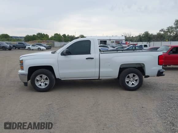 2014 Chevrolet Silverado 1500 LT z VIN 1GCNCREC9EZ277625, wystawiony jako IAAI lot #43082614 z przebiegiem 47 983 mil mil oraz . Historia ofert i sprzedaży dostępna na DreamBid. Obrazek 14.
