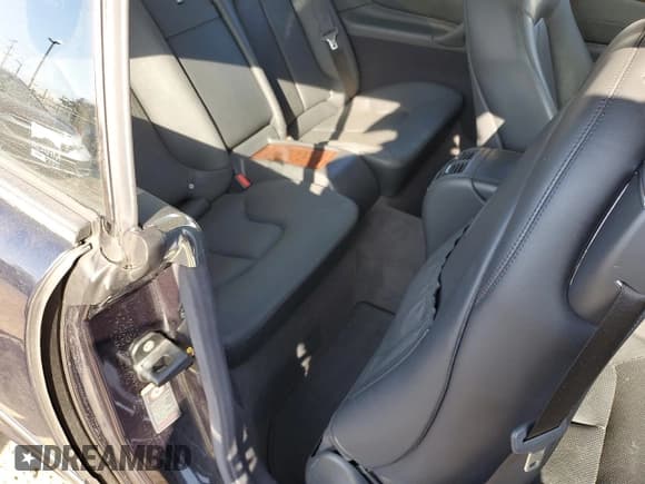 ✅ 2004 Mercedes-Benz CL 500/600 • VIN: WDBPJ75J04A040535 • Лот: 50412135. Опубликован ранее на Copart с пробегом 2 688 миль. Бесплатный доступ к архиву аукционных продаж из США и подробный отчёт об истории автомобиля на DreamBid. Изображение 10.