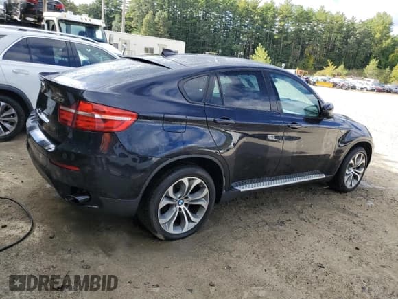 ✅ 2013 BMW X6 xDrive35i • VIN: 5UXFG2C54DL784534 • Лот: 82050805. Опубликован ранее на Copart с пробегом 99 326 миль. Бесплатный доступ к архиву аукционных продаж из США и подробный отчёт об истории автомобиля на DreamBid. Изображение 3.