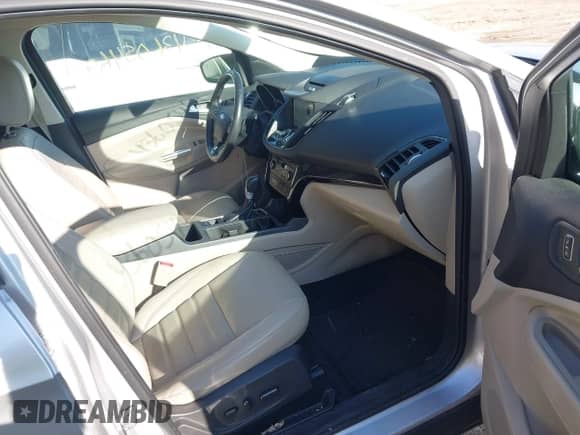 2017 Ford Escape Titanium с VIN 1FMCU9J99HUA63066, выставлен на аукционе IAAI как лот 43605469 с пробегом 74 186 миль миль и . История ставок и продаж доступна на DreamBid. Изображение 5.