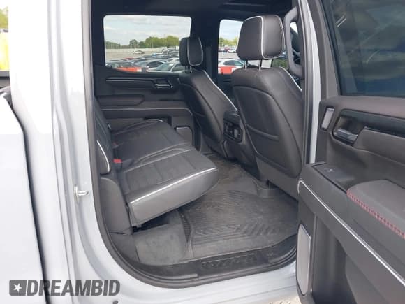 ✅ 2024 GMC Sierra 1500 AT4X • VIN: 3GTUUFE88RG149238 • Лот: 43327537. Опубликован ранее на IAAI с пробегом 15 676 миль. Бесплатный доступ к архиву аукционных продаж из США и подробный отчёт об истории автомобиля на DreamBid. Изображение 8.