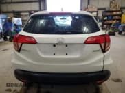 ✅ 2017 Honda HR-V LX • VIN: 3CZRU6H34HM108170 • Лот: 70585025. Опубликован ранее на Copart с пробегом 113 869 миль. Бесплатный доступ к архиву аукционных продаж из США и подробный отчёт об истории автомобиля на DreamBid. Изображение 6.