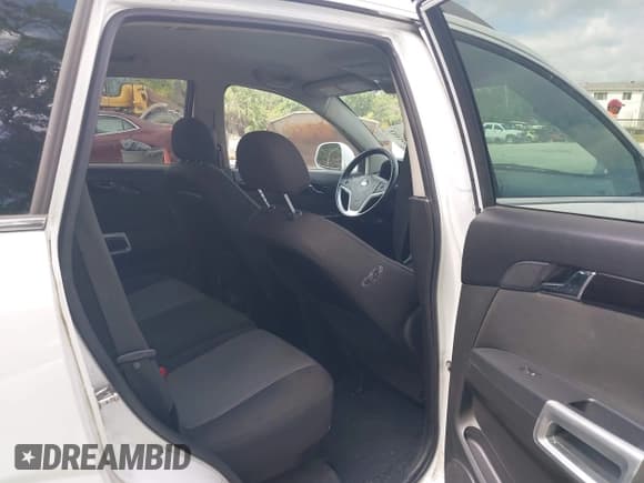 ✅ 2013 Chevrolet Captiva Sport LS • VIN: 3GNFL2EK6DS512195 • Lot: 42036605. Wystawiony na IAAI z przebiegiem 153 167 mil. Bezpłatny archiwum sprzedaży aukcyjnych z USA i szczegółowy raport historii pojazdu na DreamBid. Zdjęcie 8.