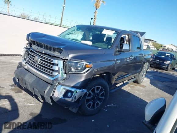 ✅ 2020 Toyota Tundra Limited • VIN: 5TFHY5F18LX948800 • Лот: 41835190. Опубликован ранее на IAAI с пробегом 103 619 миль. Бесплатный доступ к архиву аукционных продаж из США и подробный отчёт об истории автомобиля на DreamBid. Изображение 13.