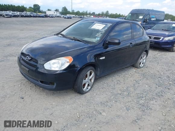 ✅ 2010 Hyundai Accent SE • VIN: KMHCN3AC8AU184845 • Lot: 43109343. Listed on IAAI with 197,504 mi. Free auction sales archive from the USA and detailed vehicle history report at DreamBid. Image 2.
