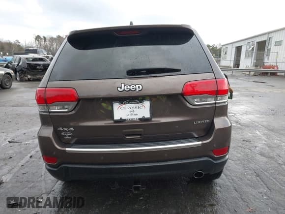 ✅ 2018 Jeep Grand Cherokee Limited • VIN: 1C4RJFBG2JC489650 • Lot: 41080869. Wystawiony na IAAI z przebiegiem 102 507 mil. Bezpłatny archiwum sprzedaży aukcyjnych z USA i szczegółowy raport historii pojazdu na DreamBid. Zdjęcie 17.