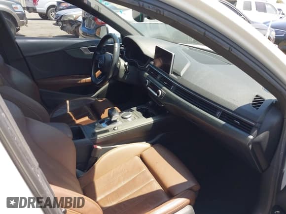 ✅ 2017 Audi A4 Premium Plus • VIN: WAULNAF47HN023818 • Лот: 42315905. Опубликован ранее на IAAI с пробегом 120 893 миль. Бесплатный доступ к архиву аукционных продаж из США и подробный отчёт об истории автомобиля на DreamBid. Изображение 5.