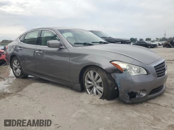 ✅ 2011 Infiniti M • VIN: JN1AY1AR7BM570737 • Лот: 50538705. Опубликован ранее на Copart с пробегом 93 801 миль. Бесплатный доступ к архиву аукционных продаж из США и подробный отчёт об истории автомобиля на DreamBid. Изображение 4.