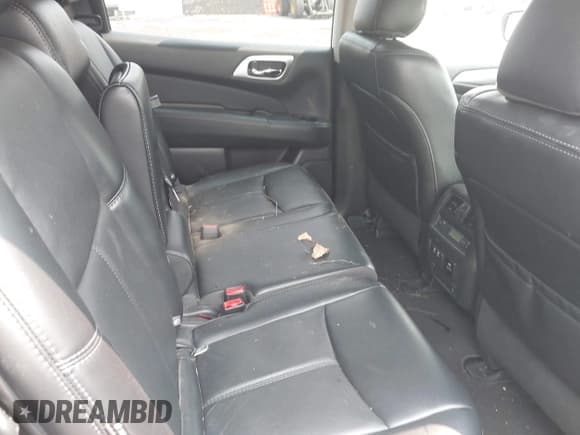 ✅ 2019 Nissan Pathfinder SV • VIN: 5N1DR2MM5KC615110 • Lot: 42399030. Listed on IAAI with 129,844 mi. Free auction sales archive from the USA and detailed vehicle history report at DreamBid. Image 8.