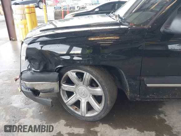 ✅ 2003 Chevrolet Silverado 1500 Work Truck • VIN: 2GCEC19X431177663 • Lot: 43725536. Listed on IAAI with 159,392 mi. Free auction sales archive from the USA and detailed vehicle history report at DreamBid. Image 6.