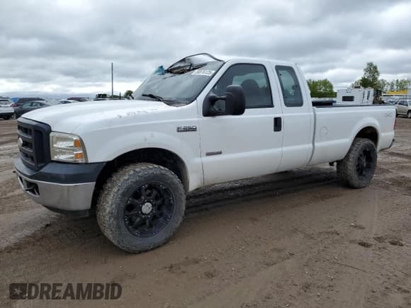 ✅ 2007 Ford F-250 XL • VIN: 1FTSX21PX7EA93246 • Lot: 56876125. Listed on Copart with 204,239 mi. Free auction sales archive from the USA and detailed vehicle history report at DreamBid. Image 1.