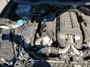 ✅ 2017 Porsche Cayenne Turbo • VIN: WP1AC2A24HLA93038 • Lot: 81943455. Wystawiony na Copart z przebiegiem 74 991 mil. Bezpłatny archiwum sprzedaży aukcyjnych z USA i szczegółowy raport historii pojazdu na DreamBid. Zdjęcie 15.