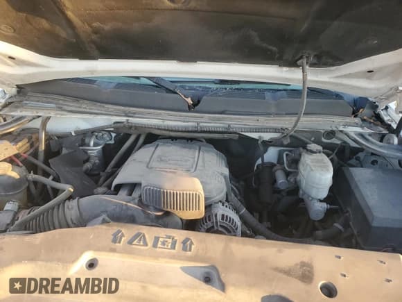 ✅ 2011 Chevrolet Silverado 2500HD Work Truck • VIN: 1GC0CVCG4BF216981 • Lot: 82915564. Wystawiony na Copart z przebiegiem 225 405 mil. Bezpłatny archiwum sprzedaży aukcyjnych z USA i szczegółowy raport historii pojazdu na DreamBid. Zdjęcie 11.