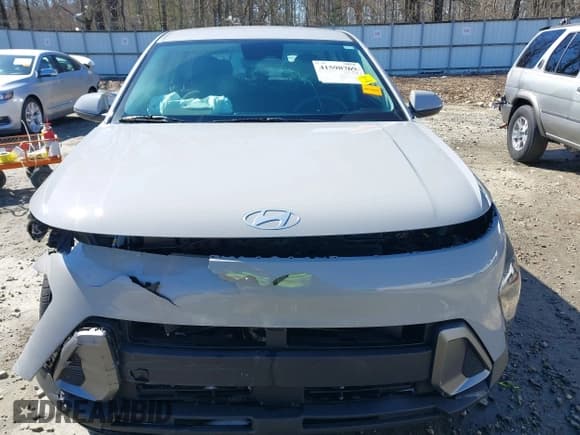 ✅ 2024 Hyundai Kona SE • VIN: KM8HA3AB8RU080828 • Lot: 41598769. Listed on IAAI with 3,654 mi. Free auction sales archive from the USA and detailed vehicle history report at DreamBid. Image 13.